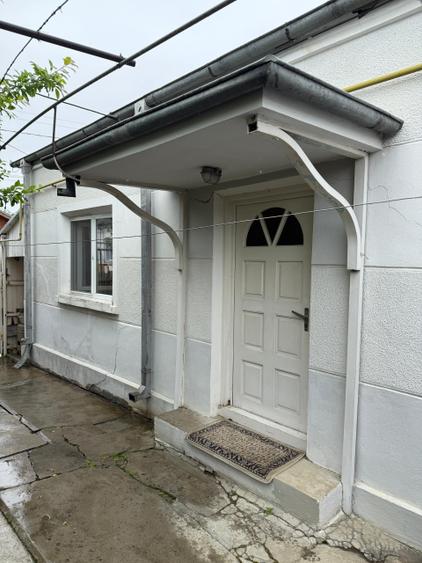 Casa 100 mp  + teren =141 mp . - 1