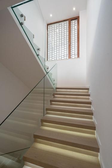 6cam/4dorm,5bai,95mp ampr,425mp teren,garaj,2parc/Voluntari-jud.IF - 2