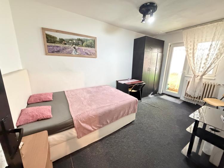 inchiriez apartament o camera Circumvalatiunii 300 euro - 2