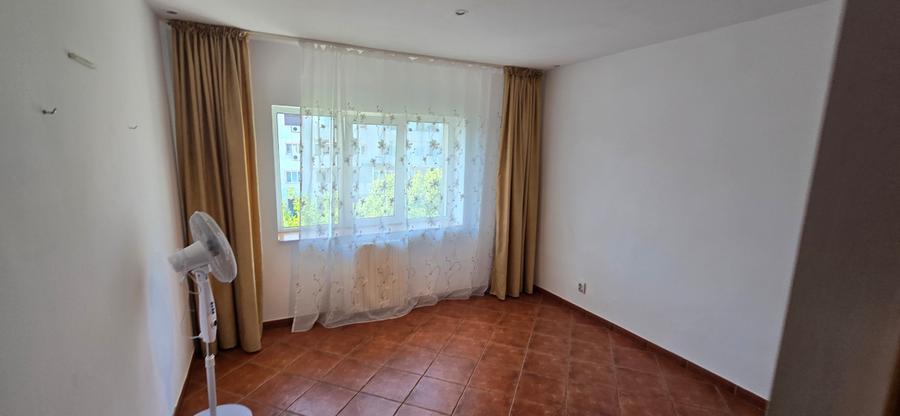 2 camere de vanzare , etaj superior, central  Focsani - 26