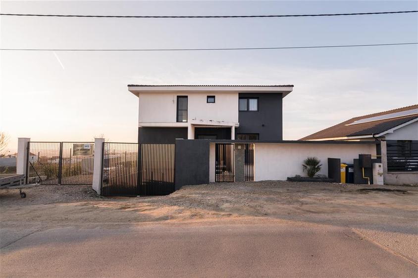 Casa premium de vanzare – Oradea, Strada Colinelor | 300 mp utili | 5 camere | t - 36