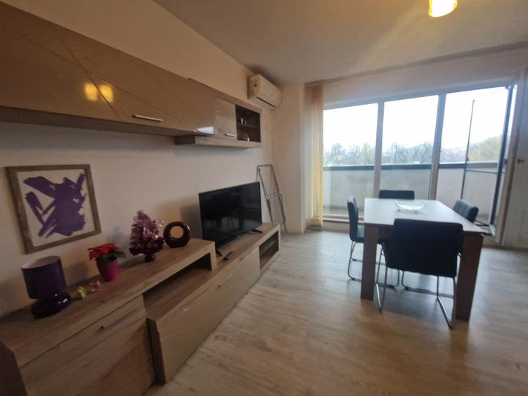 Lânga cladirea birouri VOX-TORONTAL-potrivit pentru cei ce lucreaza de acasa - 1