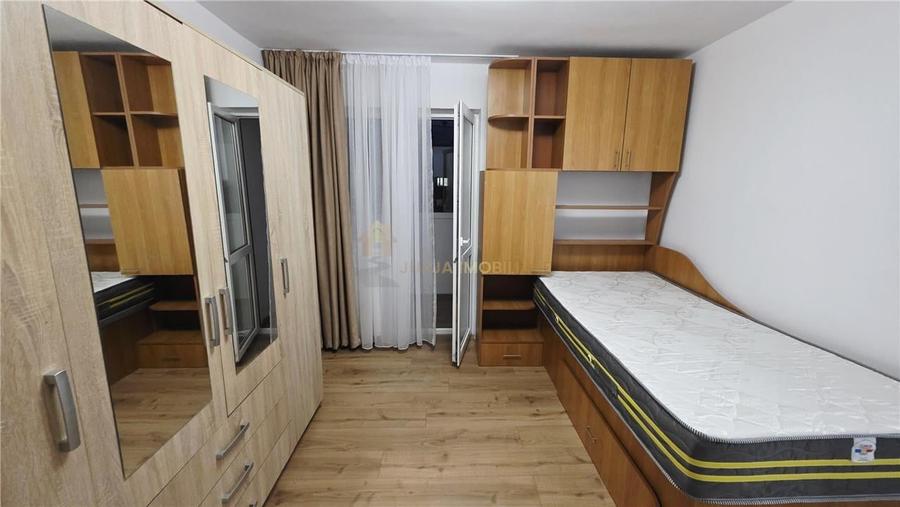 APARTAMENT 3 CAMERE  74 MP | 3 BALCOANE 12 MP | MANASTUR PARANG - 15
