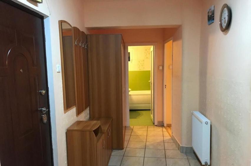 Garsoniera zona 1 Mai - 2