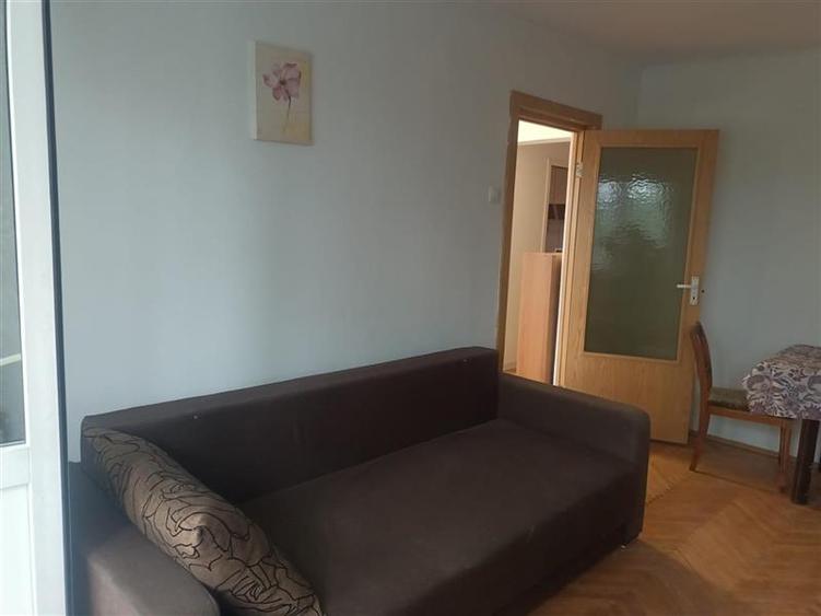 Decomandat Spatios zona Sagului - 3