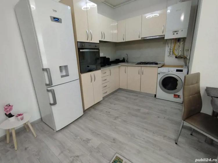 proprietar vand apartament Mamaia,pe partea cu marea. - 8