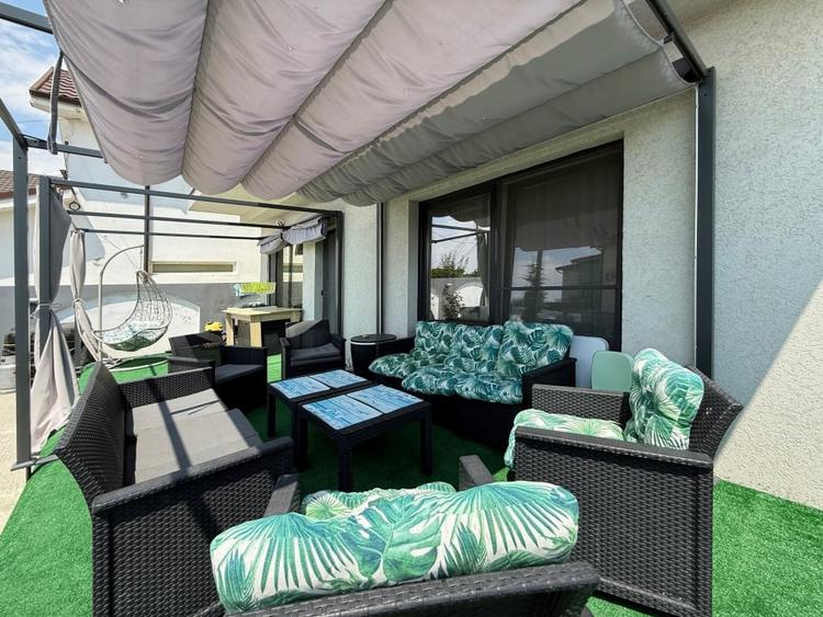 Mamaia-Sat, Vila modernă, mobilata si utilata complet, 15 camere - 55