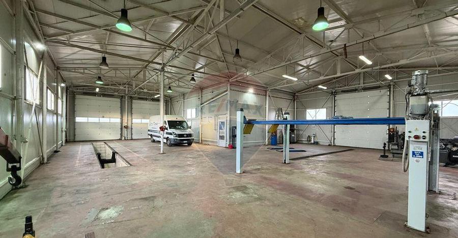Hala de inchiriat sau Service camioane ?i auto ?oseau... - 2