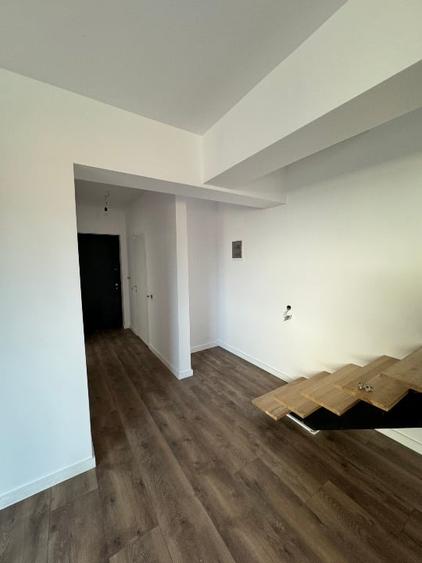 Casa/Vila de vanzare, P+1, 5 camere, curte - 2