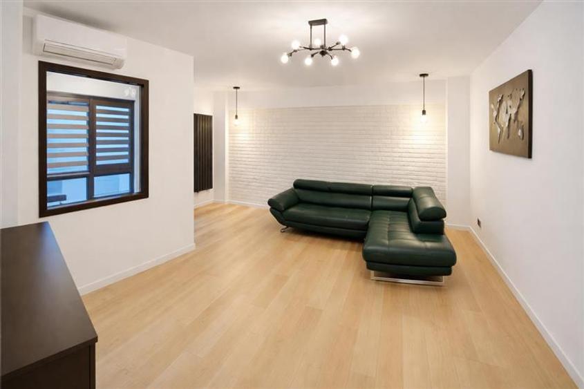 Tur 3D!  Rezidenta  LUX Space  in Centru Civic Brasov. - 1