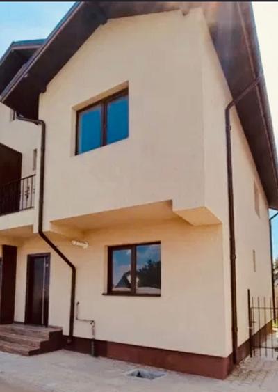 Vanzare vila(parter+etaj 1+mansarda) - 3