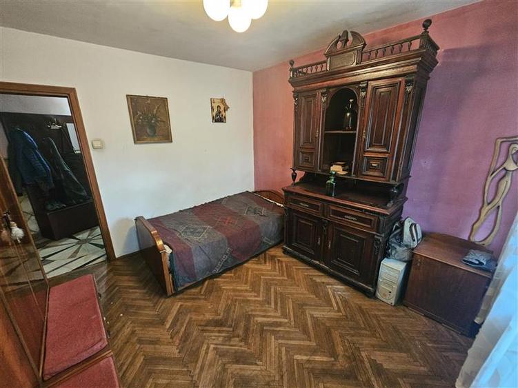 Resita, 4 Cam. Cf. 1, Mobilat+Utilat, Micro 2 - 28