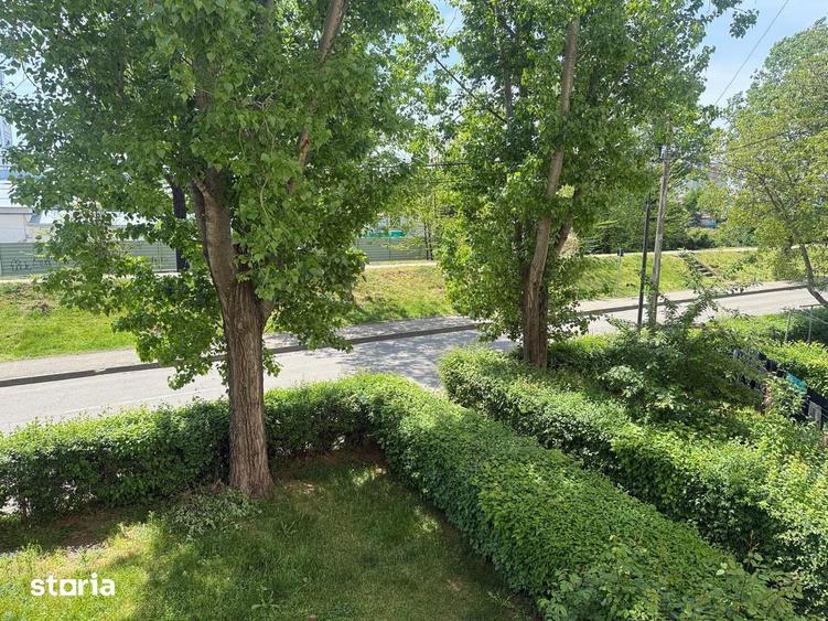 Vanzare apartament 4 camere, modificat, Targoviste, micro 9, et.1 - 2