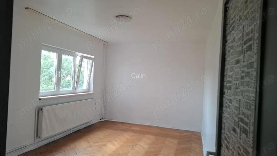 De vanzare apartament zona Lipovei cu boxa De vanzare apartament zona Lipovei cu boxa