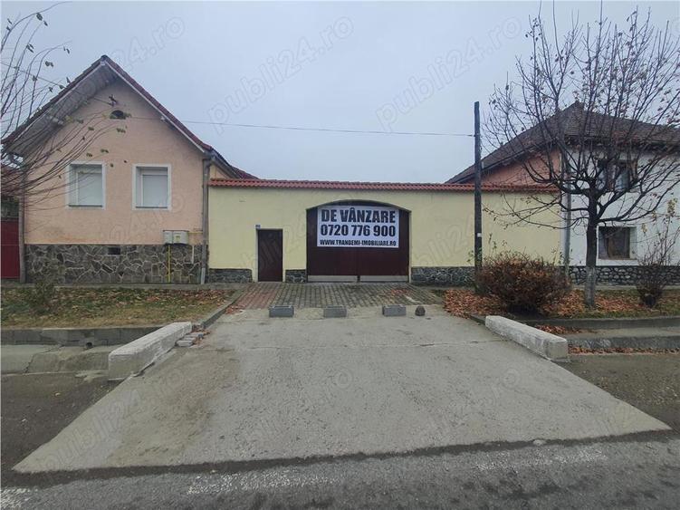 Oferta ! Casa saseasca,,la cheie in Slimnic(17km distanta de Sibiu) , cu 2.100mp teren - 4