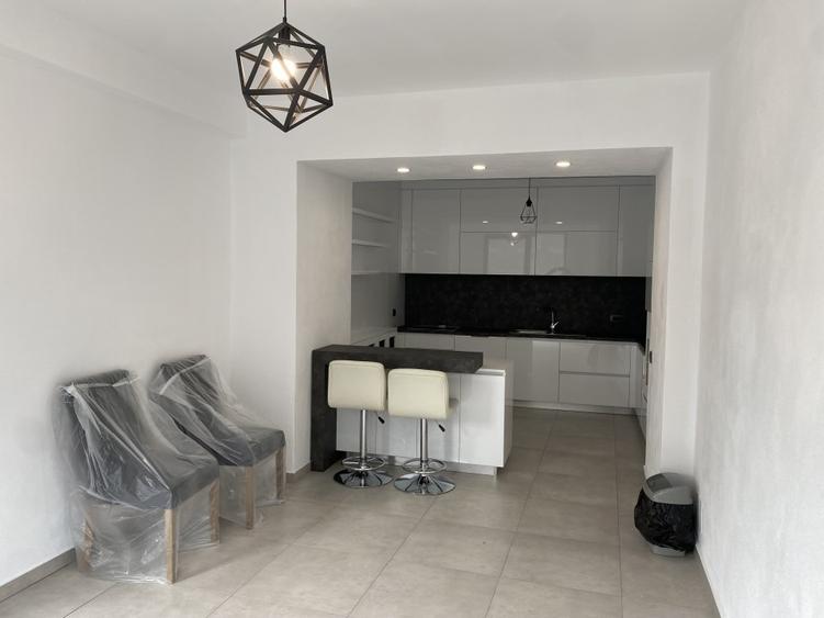 Imobil de v&amp;acirc;nzare 440 mp. - Zon&amp;#259; central&amp;#259; - 4