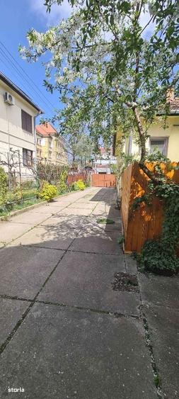 Ultracentral, spatii de 25-240 mp in cladire cu cabinete medicale - 1