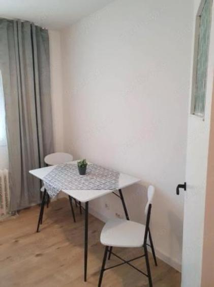 De vanzare apartament 3 camere/ Teiul Doamnei - 6