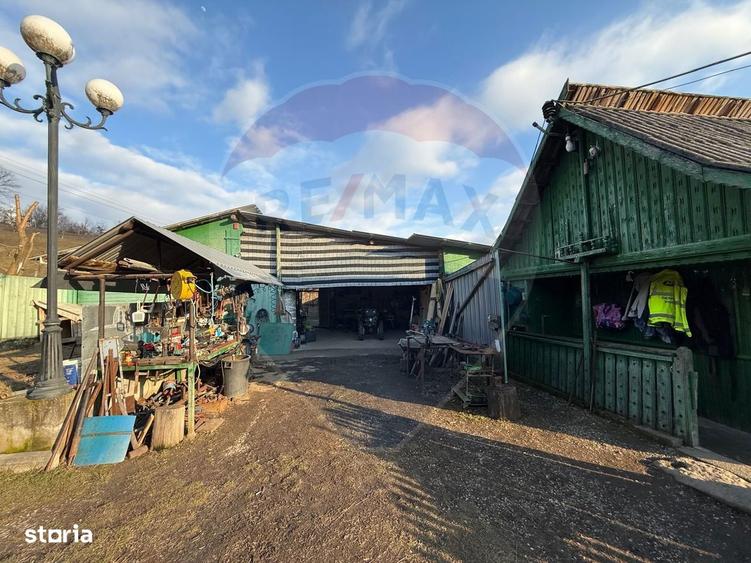 Casa cu teren de vanzare Golesti-Ramnicu Valcea / Manastirea Filimon - 1