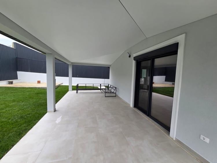 Vila moderna la 1 km de Family Market Miroslava - 1