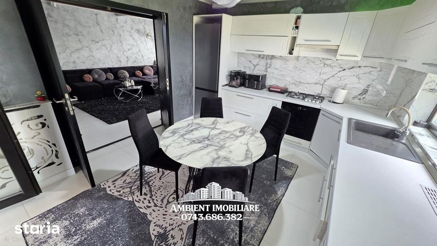 Casă cu 4 camere cu Teren 446 Mp în Central