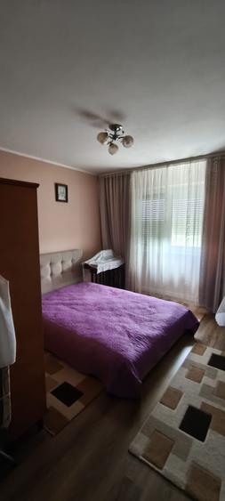 Apartament cu 3 camere decomandat în Viziru 3
