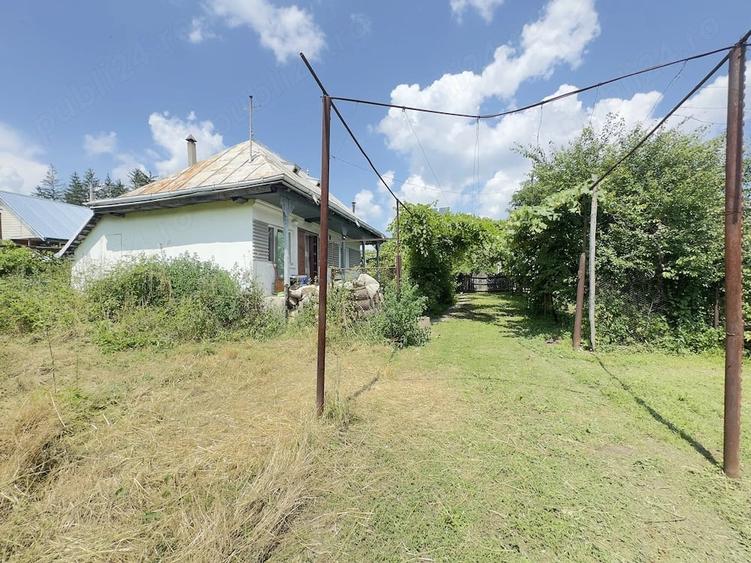 Casă cu Teren 500 Mp în Luncani