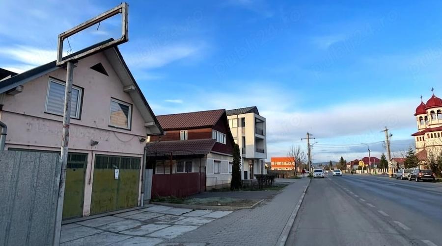 Casă cu Teren 930 Mp în Central