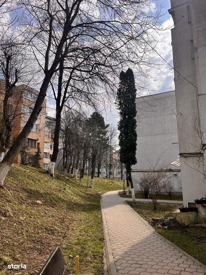 Apartament cu 3 camere decomandat, mobilat în George Enescu