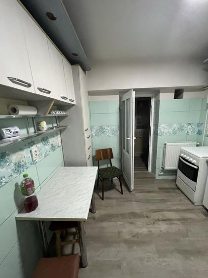 Apartament cu 3 camere decomandat în Obcini