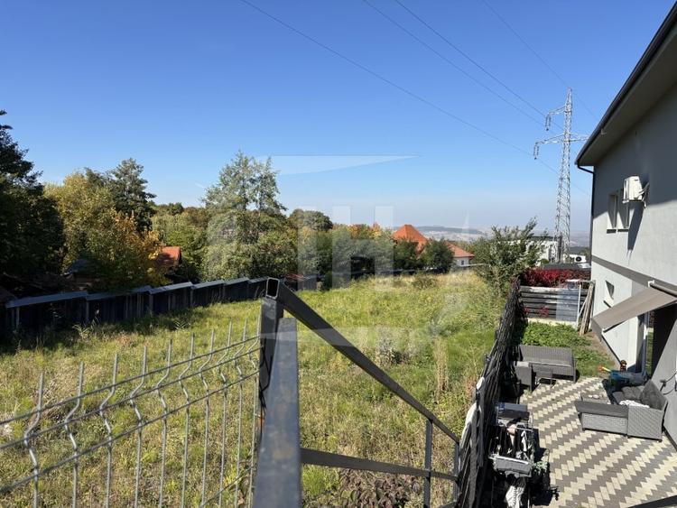 Duplex cu 4 camere cu Teren 120 Mp în Făget