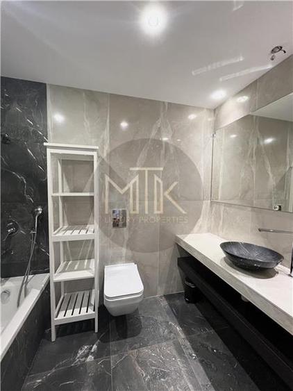 Apartament cu 3 camere decomandat, mobilat în Iancu Nicolae