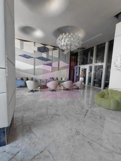 Apartament cu 3 camere nedecomandat în Nord