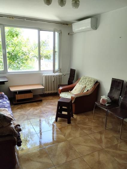 Apartament semidecomandat în Obor