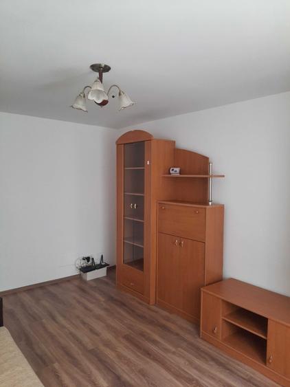 Garsonieră decomandată în Exterior Vest