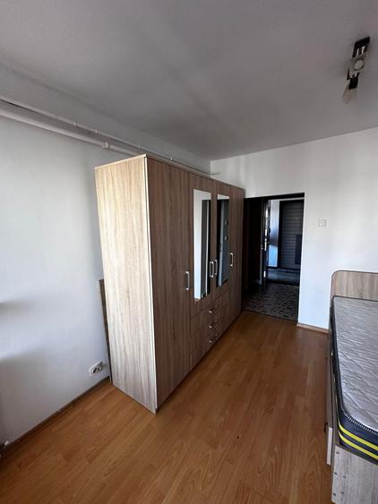 Garsonieră decomandată, mobilată în Alexandru cel Bun