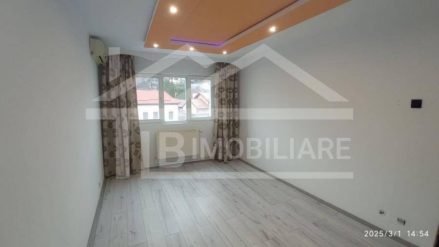 Apartament cu 3 camere decomandat în Gara Mare