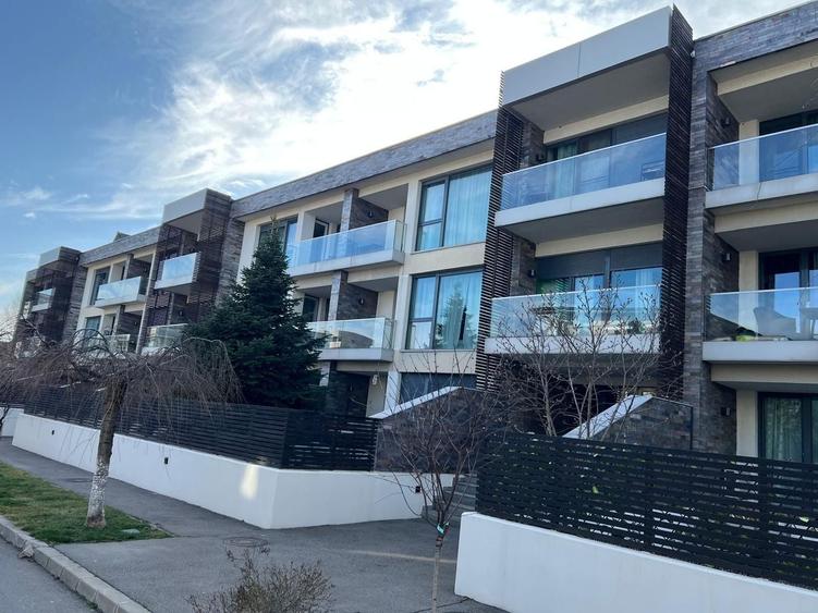 Apartament cu 2 camere semidecomandat, mobilat în Sisești