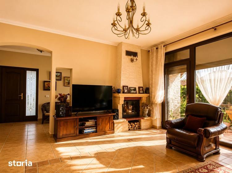 Casă cu 4 camere cu Teren 1000 Mp în Remetea Mare