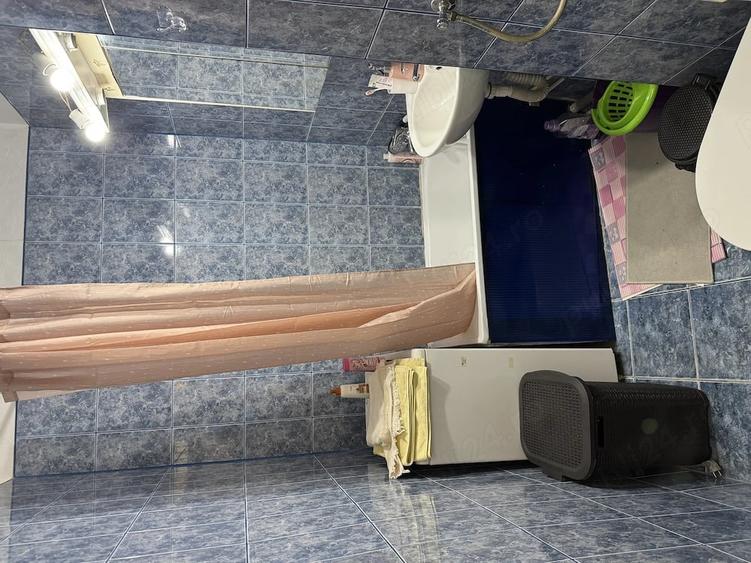Garsonieră semidecomandată în Titan