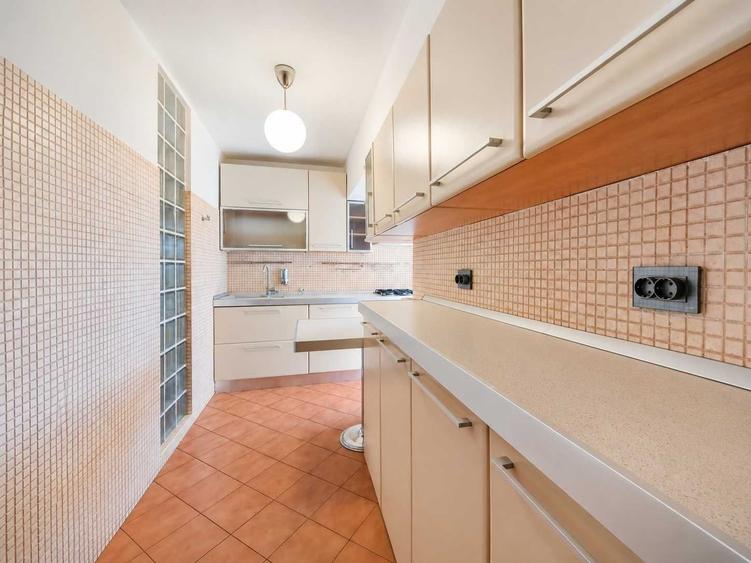 Apartament cu 2 camere decomandat în Unirii