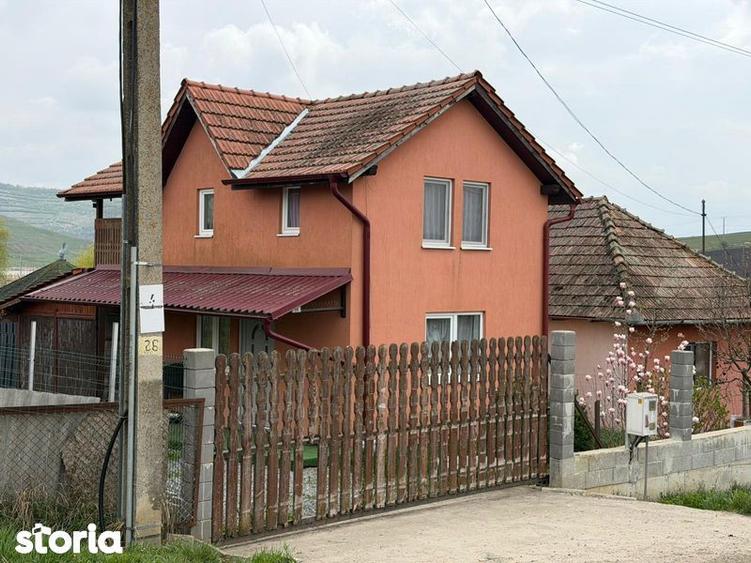 Casă cu 3 camere cu Teren 56 Mp în Suatu
