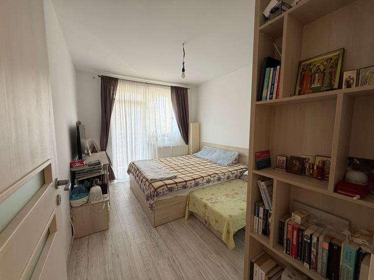 Apartament cu 2 camere decomandat în Berceni