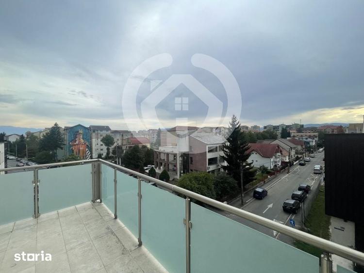 Apartament cu 4 camere în Central