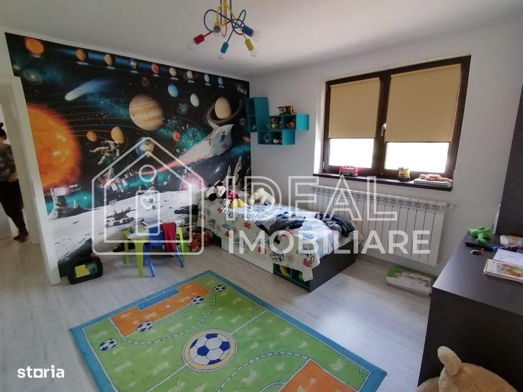 Casă cu 4 camere în Poplaca