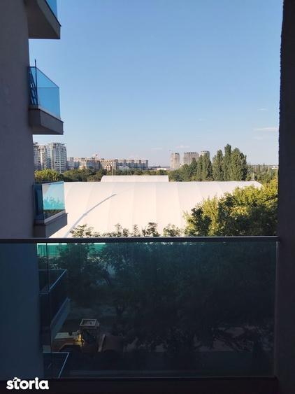 Apartament cu 3 camere, mobilat în Tei
