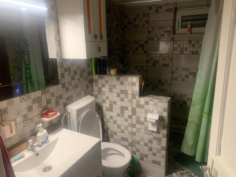 Casă cu 4 camere în Puiești