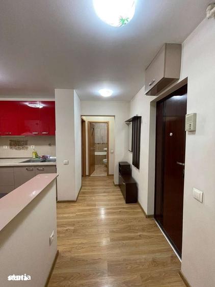 Apartament cu 2 camere decomandat în Tractorul