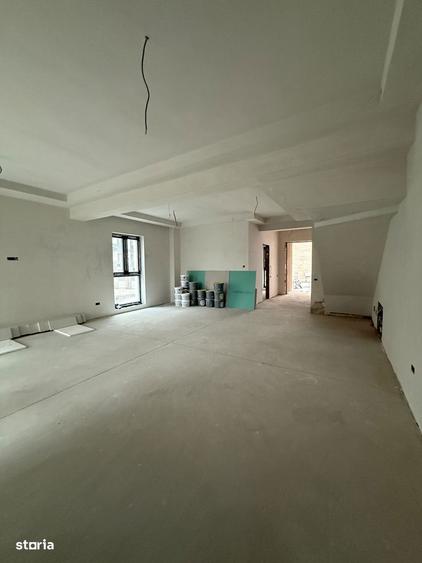 Casă cu 4 camere cu Teren 175 Mp în Industriilor