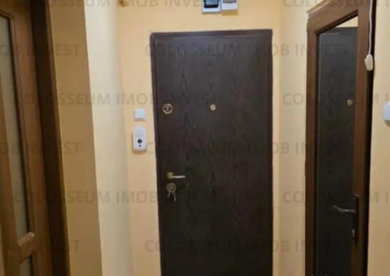 Garsoniera decomandata - zona Astra - 4